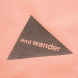 [and wander] アンドワンダー クリスピーリップサコッシュ